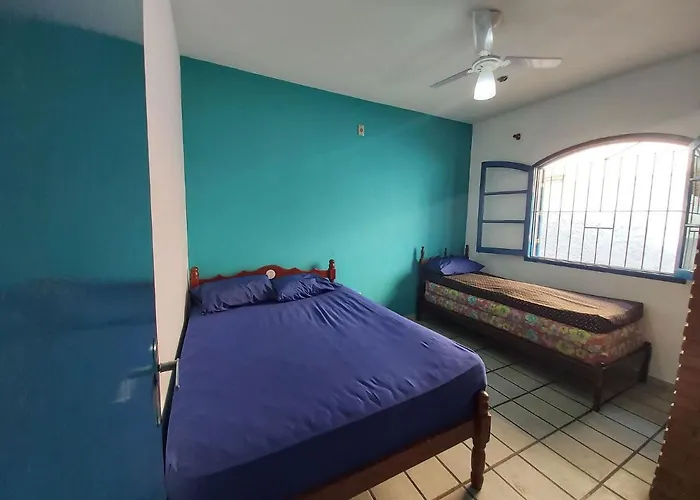 0005.04 - Maranduba - Casa - 3 Dorm - 14 Pess - 3 Quadras Do Mar - Piscina Coletiva - Wifi - Ar Condicionado